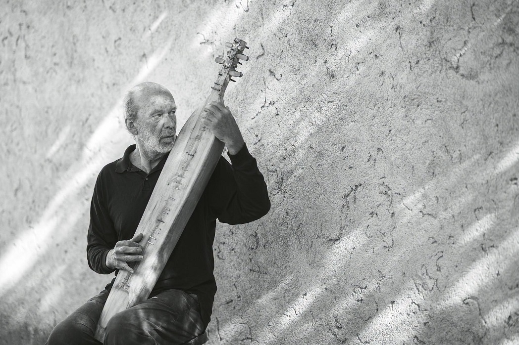 ''Traces in the Sand'': Stephan Micus anuncia nuevo disco