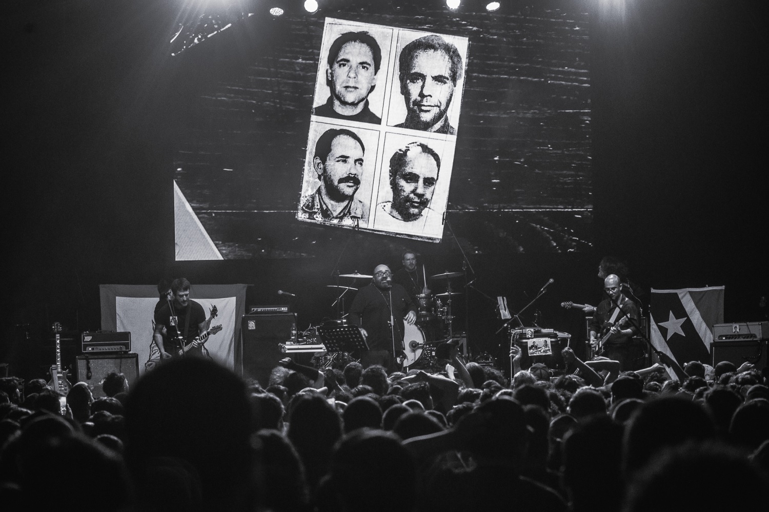 Asamblea Internacional del Fuego: las rabias se pasan cantando