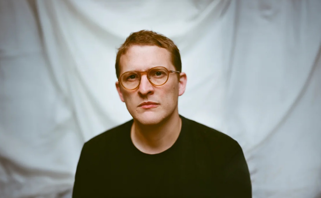Floating Points comparte nueva canción 'Falling To Earth'