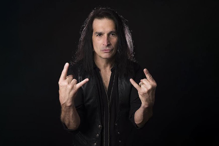 Promoción especial para los shows de Michael Vecera en Chile