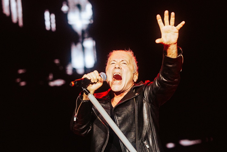 Louder Than Life 2026 - Cuatro días de calor, tormenta y caos controlado en Louisville