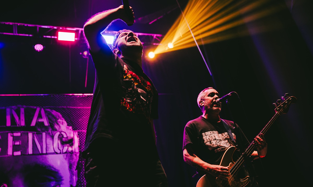 Eterna Inocencia: estallando en mil pedazos