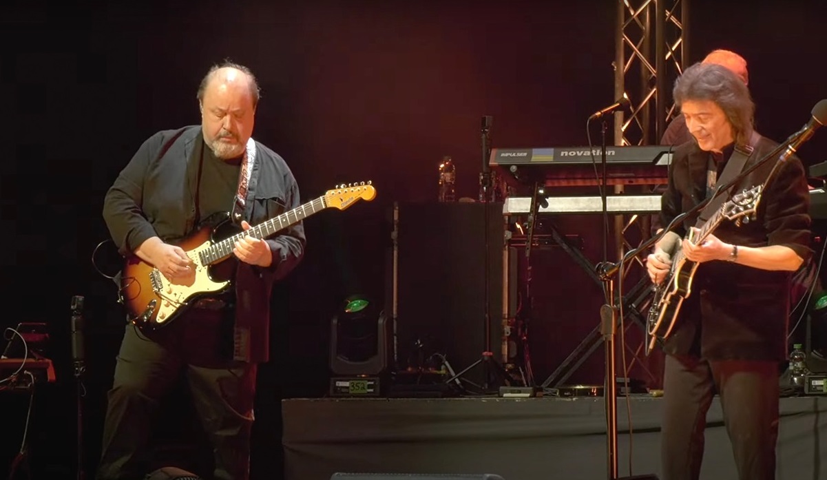 Steve Hackett y Steve Rothery comparten segundo single de ''The Roaring Waves''