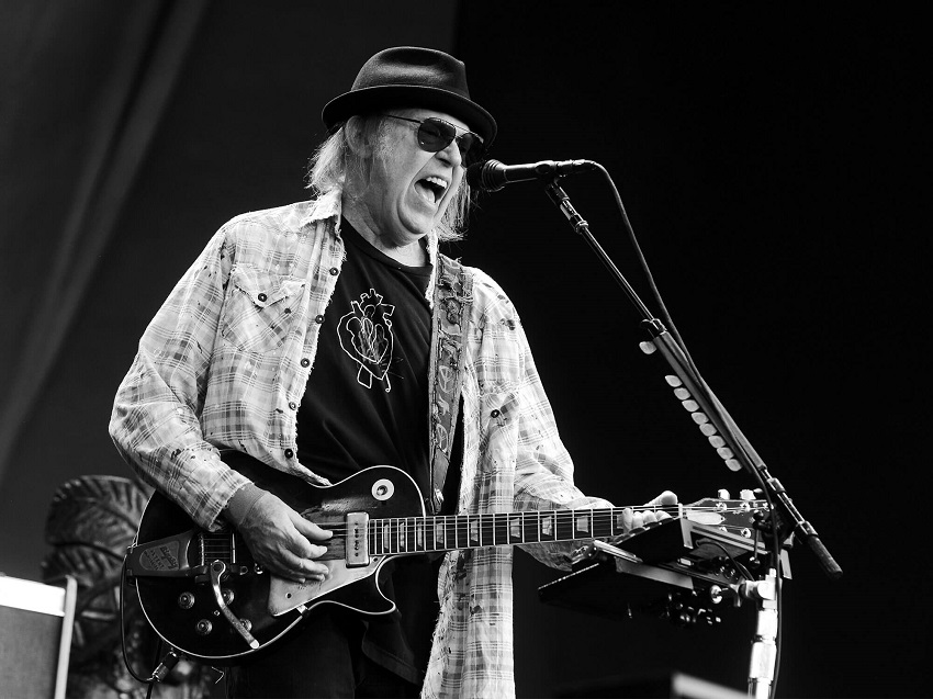 Spotify pierde 2 mil millones de d�lares tras eliminar la m�sica de Neil Young