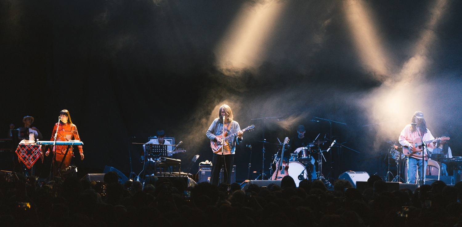 Lamp: Un debut que fue amor a primera vista