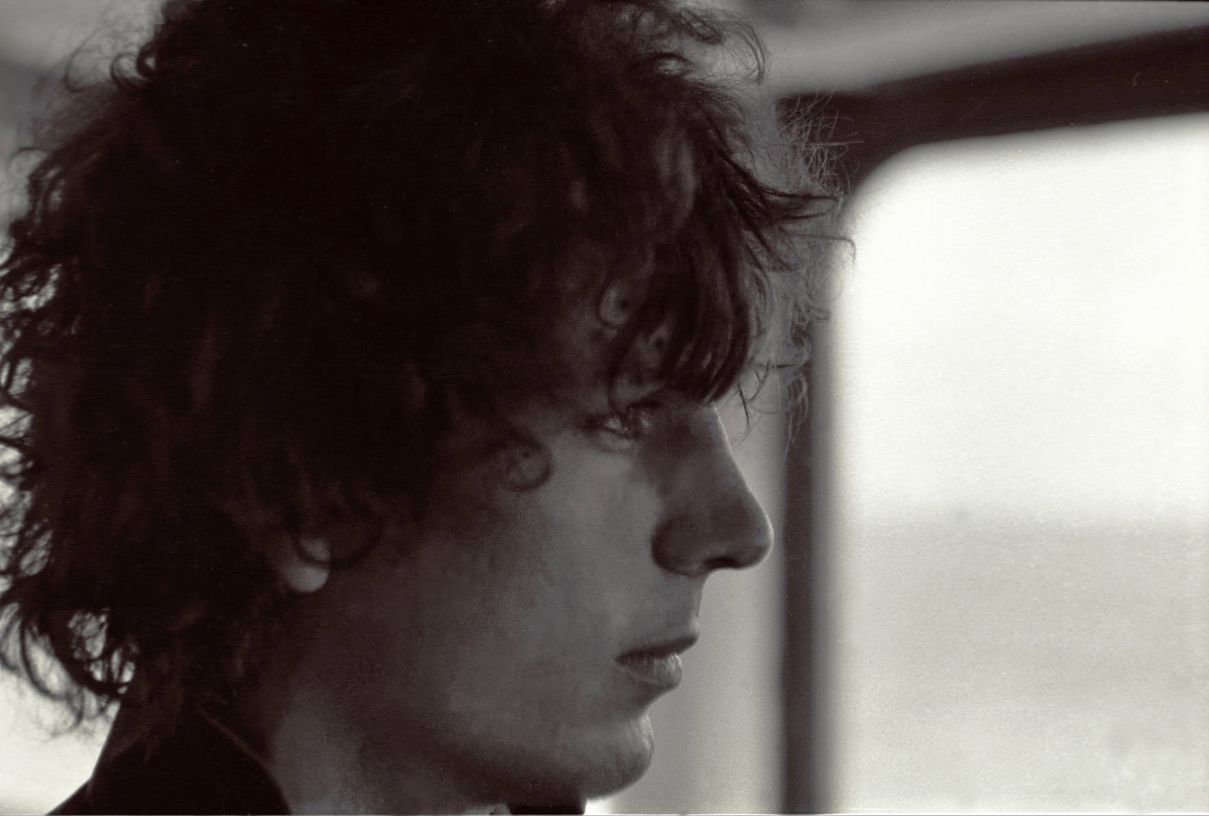 Celebran el natalicio 80 de Syd Barrett con concierto, disco tributo, exposición y más