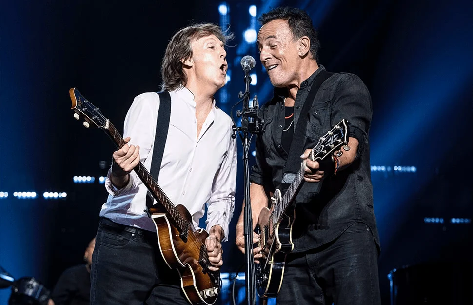 Video: Paul McCartney invita en vivo a Bruce Springsteen y Jon Bon Jovi