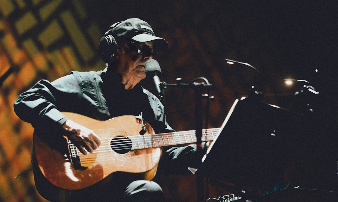 Silvio Rodríguez: Maravillas que silba el porvenir