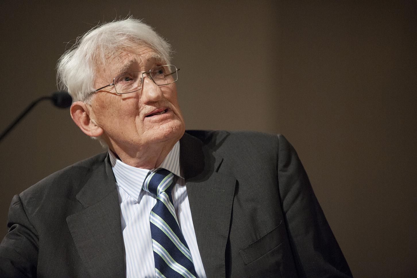 A los 96 años muere el filósofo alemán Jürgen Habermas 