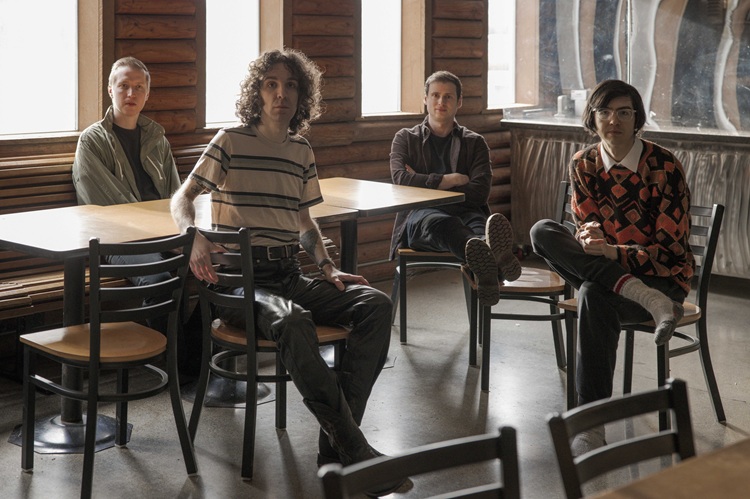 Car Seat Headset: La universidad como experiencia y punto creación