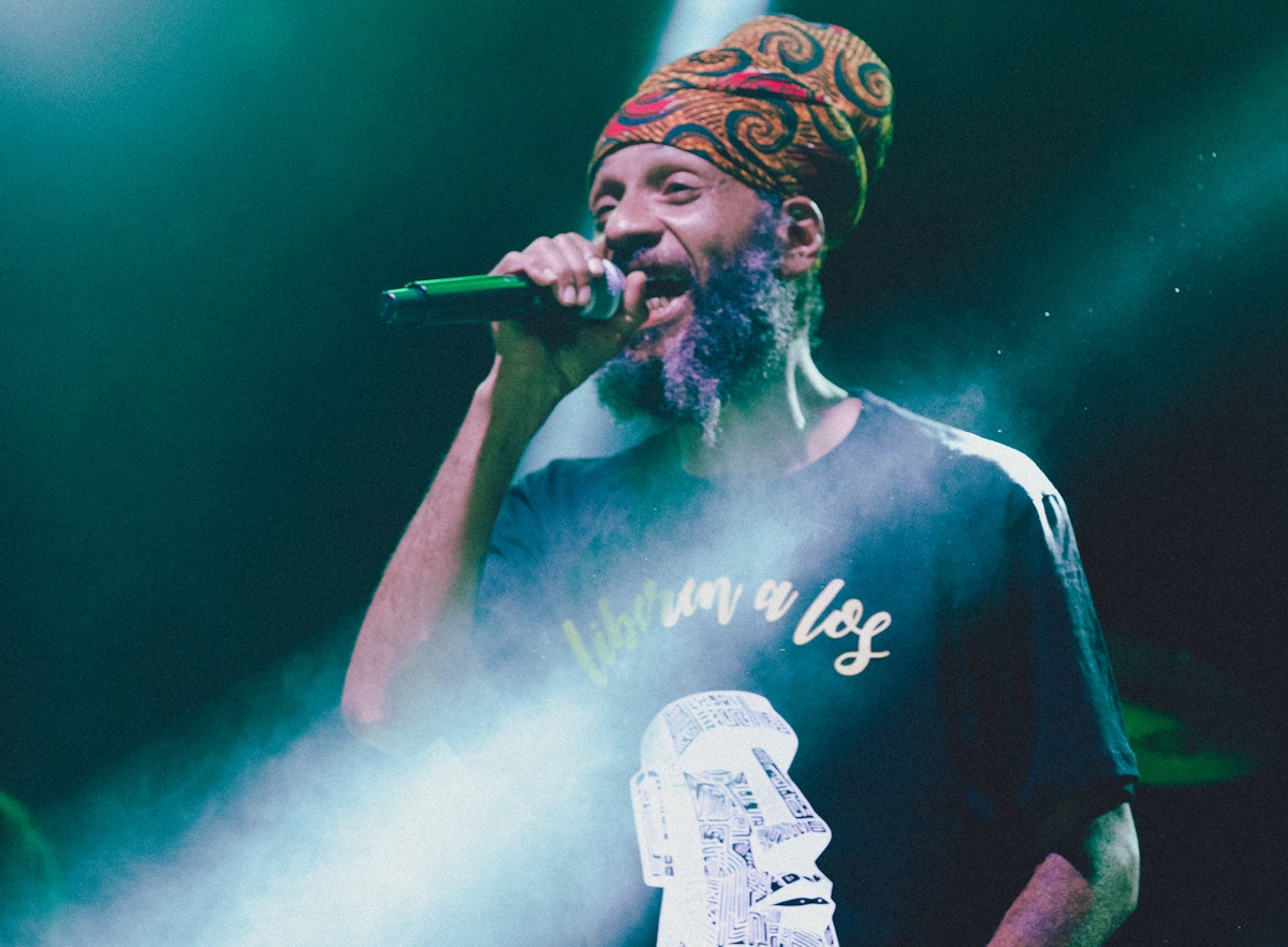 Todos Tus Muertos: Una fuerza indomable