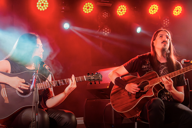 En formato acústico: Hidalgo se suma al regreso de Avantasia a Chile