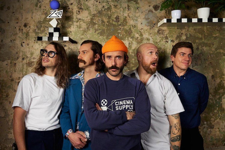 Idles: El amor dentro del caos