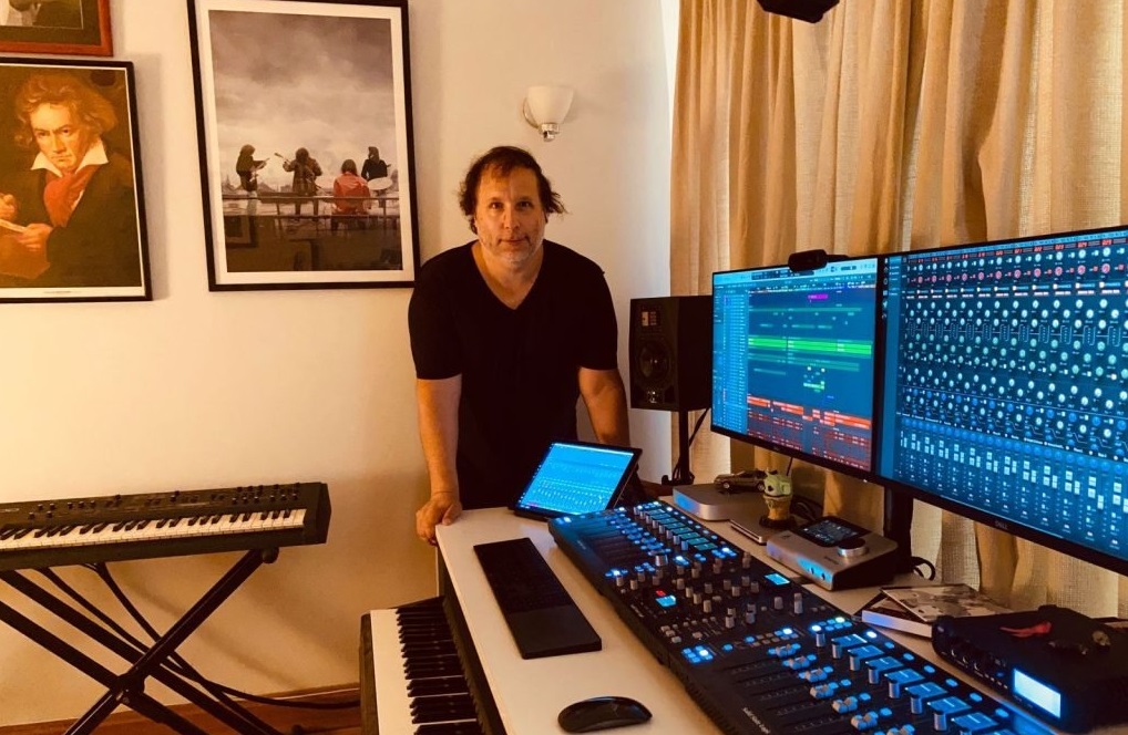 Jaime Rosas prepara su nuevo álbum "Tres piezas de Rock Progresivo"