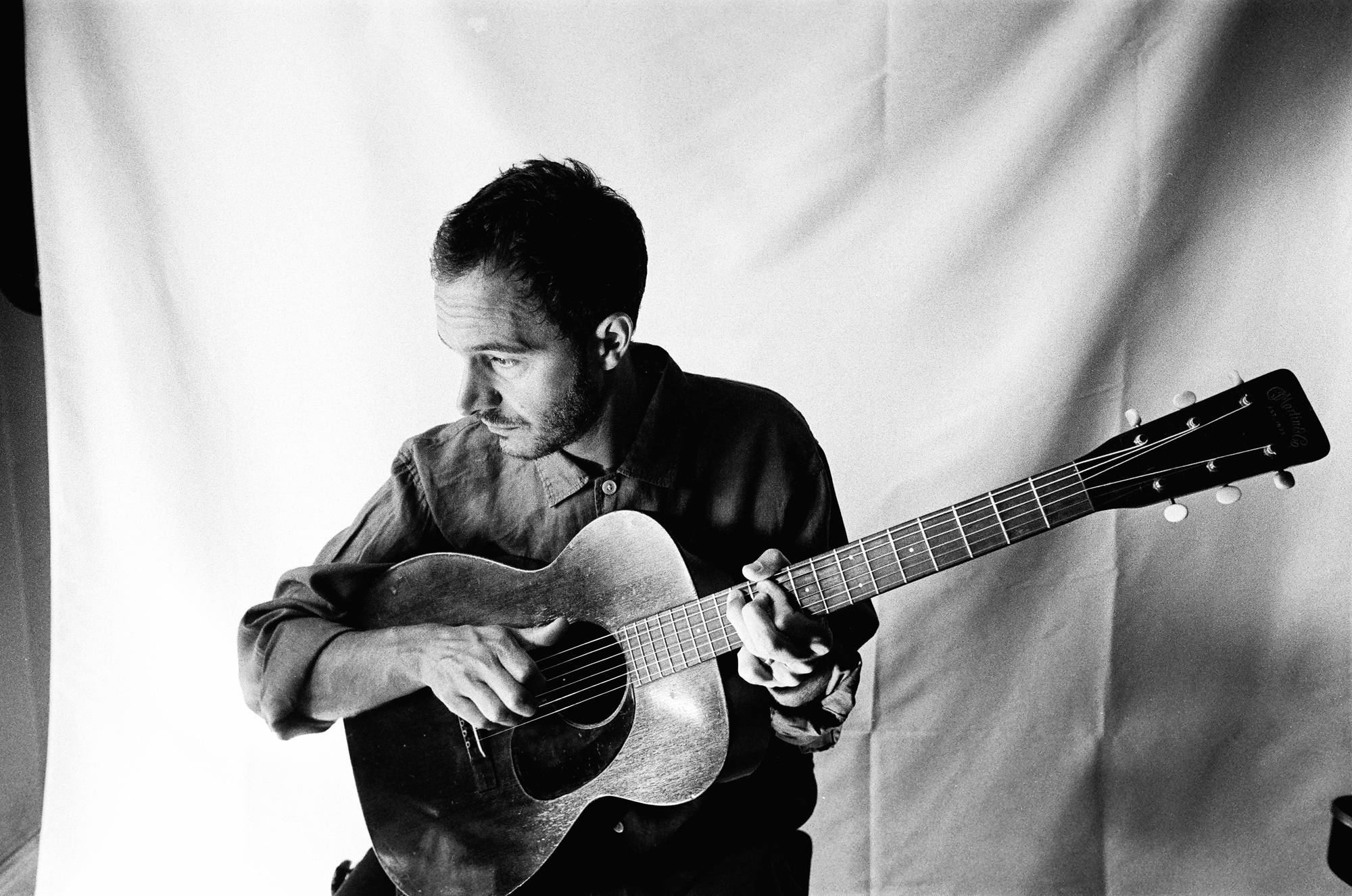 Tom Smith: ''No canto sobre ser viejo, pero sí sobre decir adiós a la juventud''