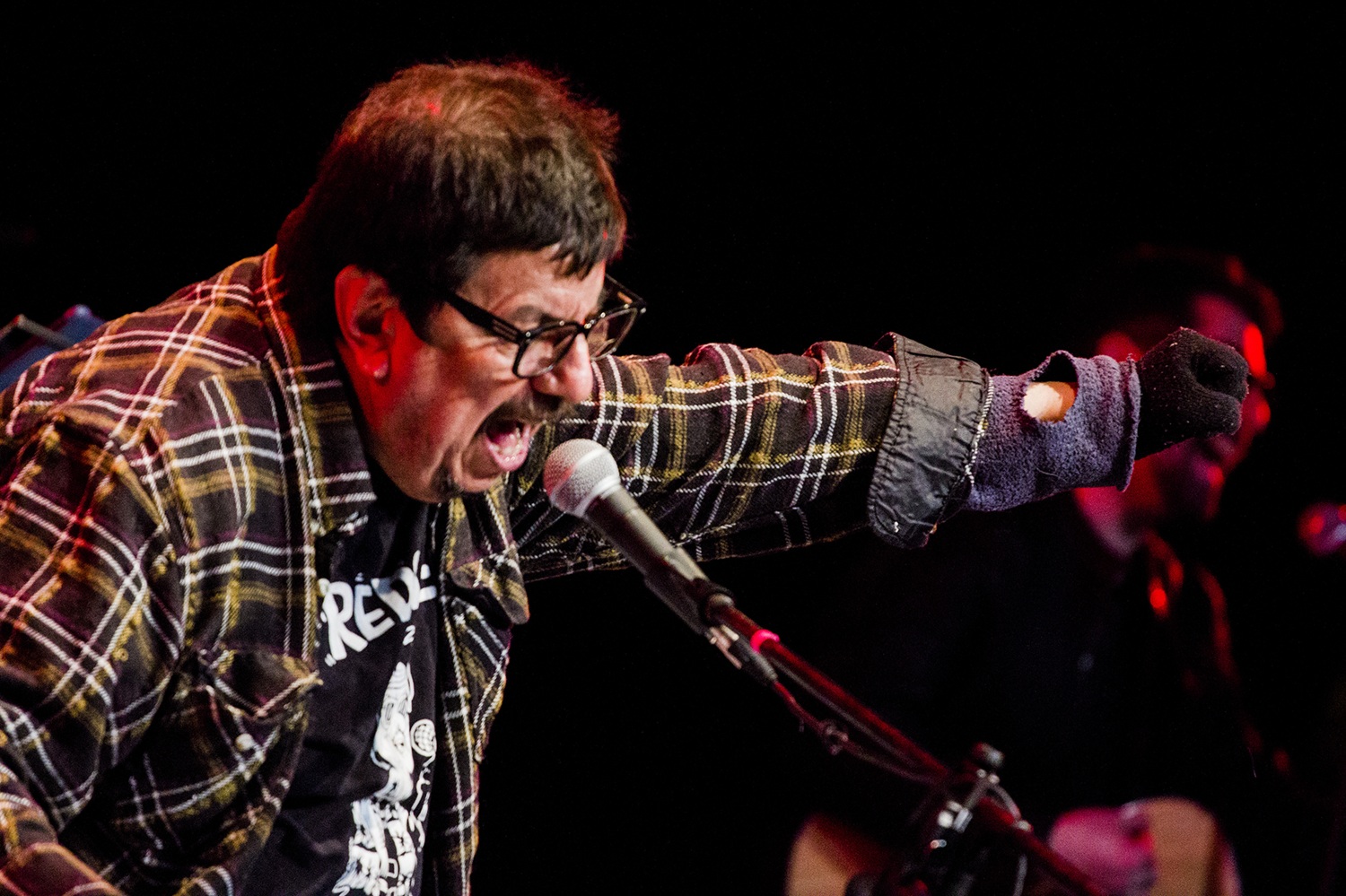 Poesía y rock: Mauricio Redolés hará gira por Santiago