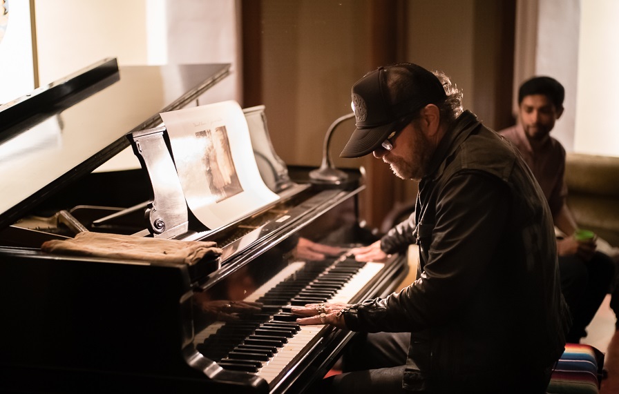 Daniel Lanois agenda disco instrumental 