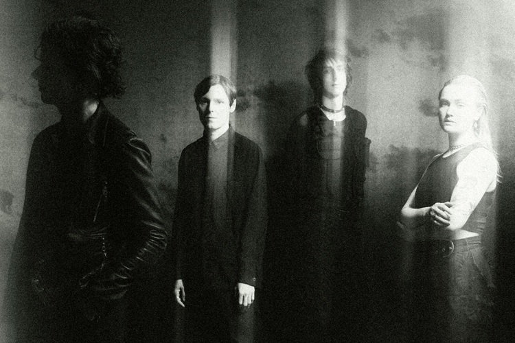 The Horrors: Equilibrio y contrastes