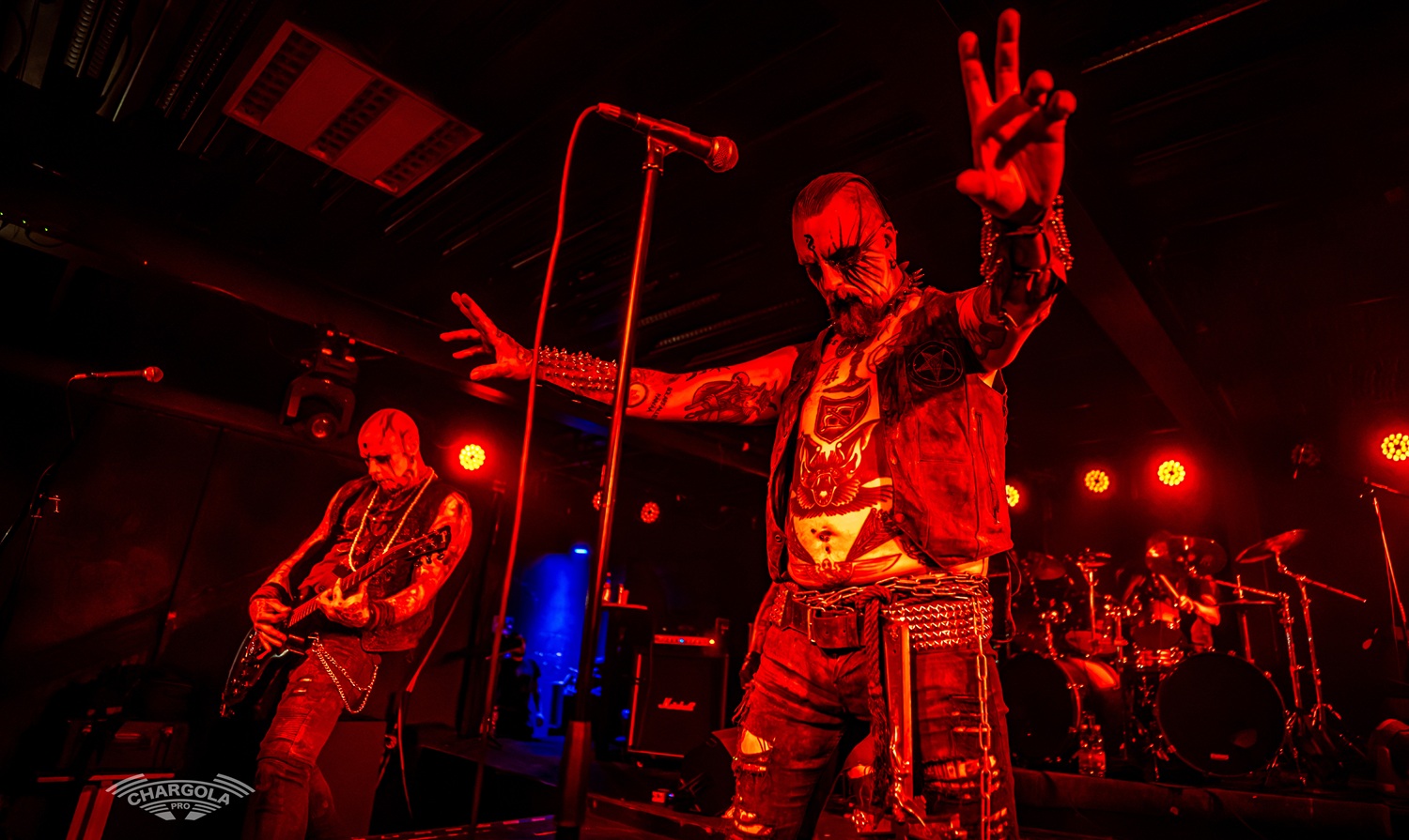 Horna: Bajo el manto de la oscuridad