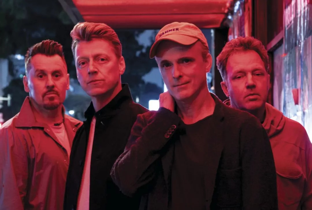 Travis: La carrera detrás de la banda invisible de Glasgow