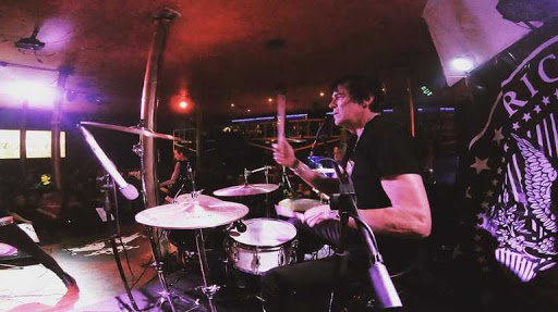 Richie Ramone: Aullando a la luna
