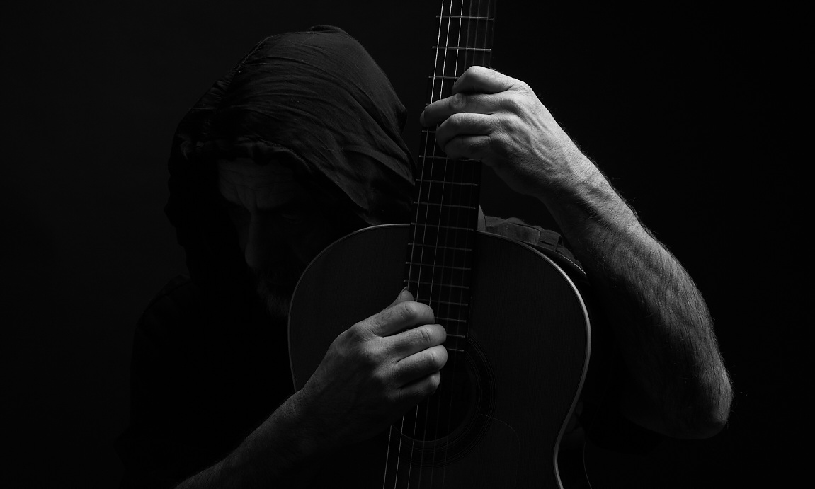 Tata Barahona inicia nueva etapa con 'Hermano Gato'