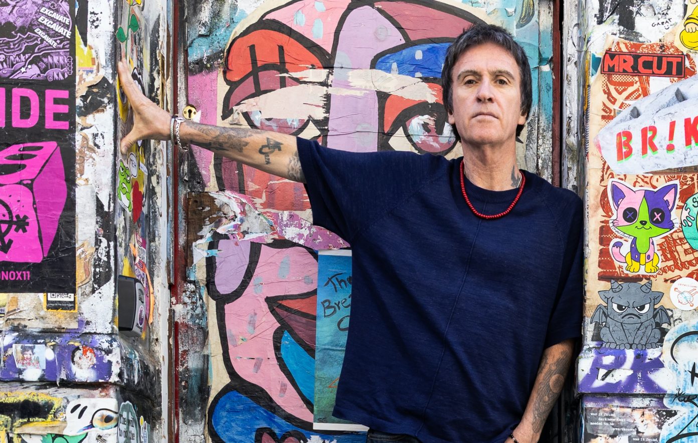 Johnny Marr adelanta su próximo álbum con 'Spin'