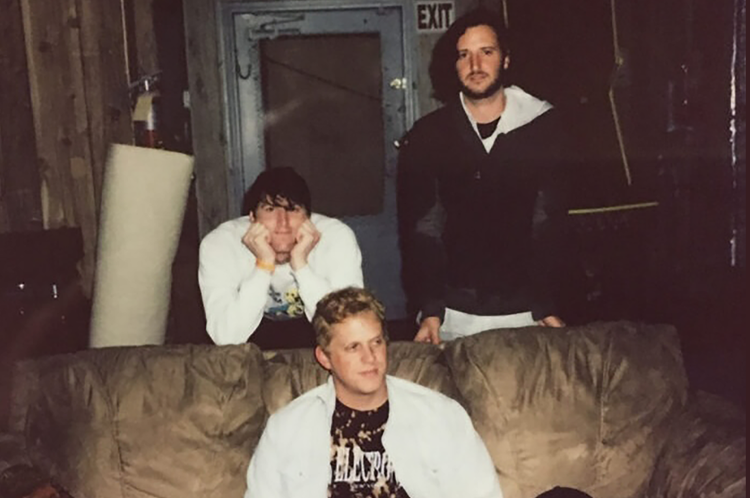 TV Girl: Conquistando el algoritmo