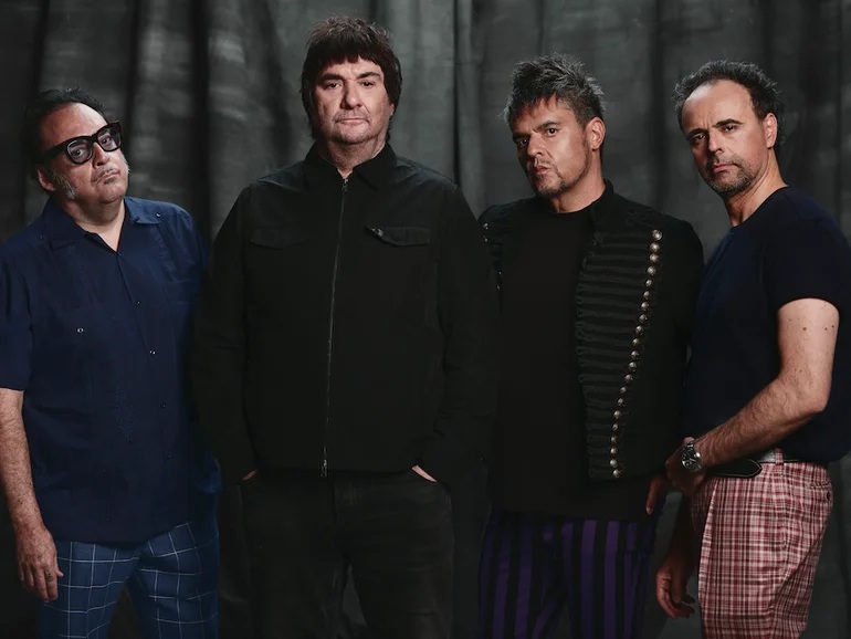 Los Tres hacen historia y agotan show conmemorativo de ''MTV Unplugged''