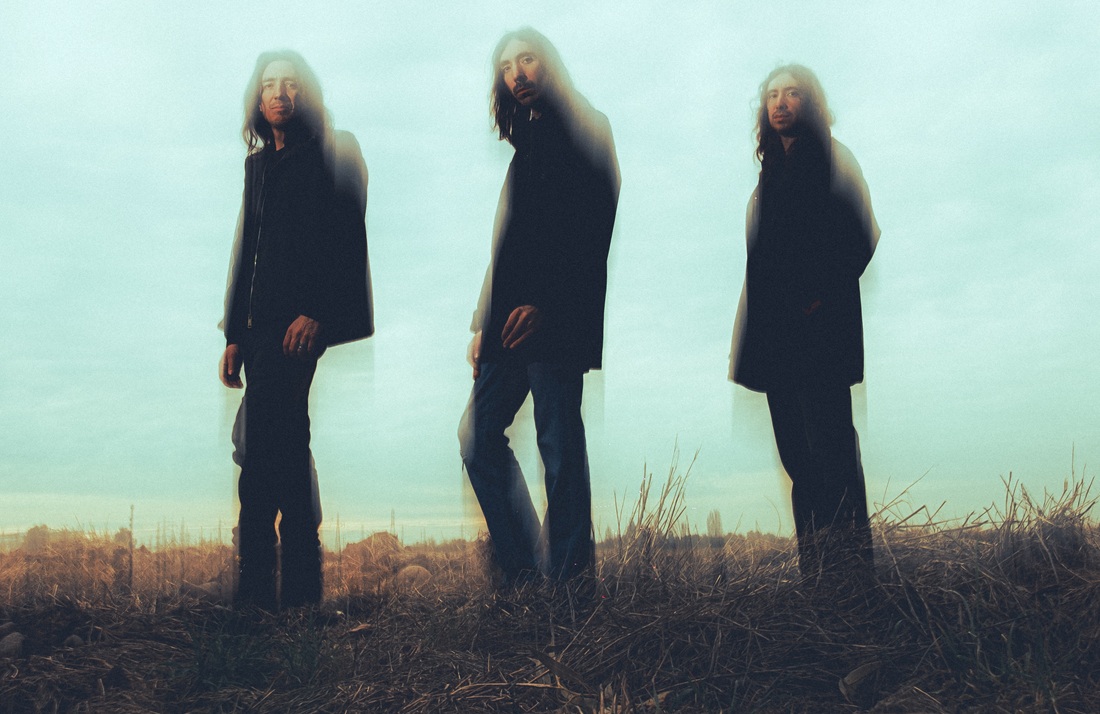 Spiral Vortex une fuerzas con Vinyl Williams