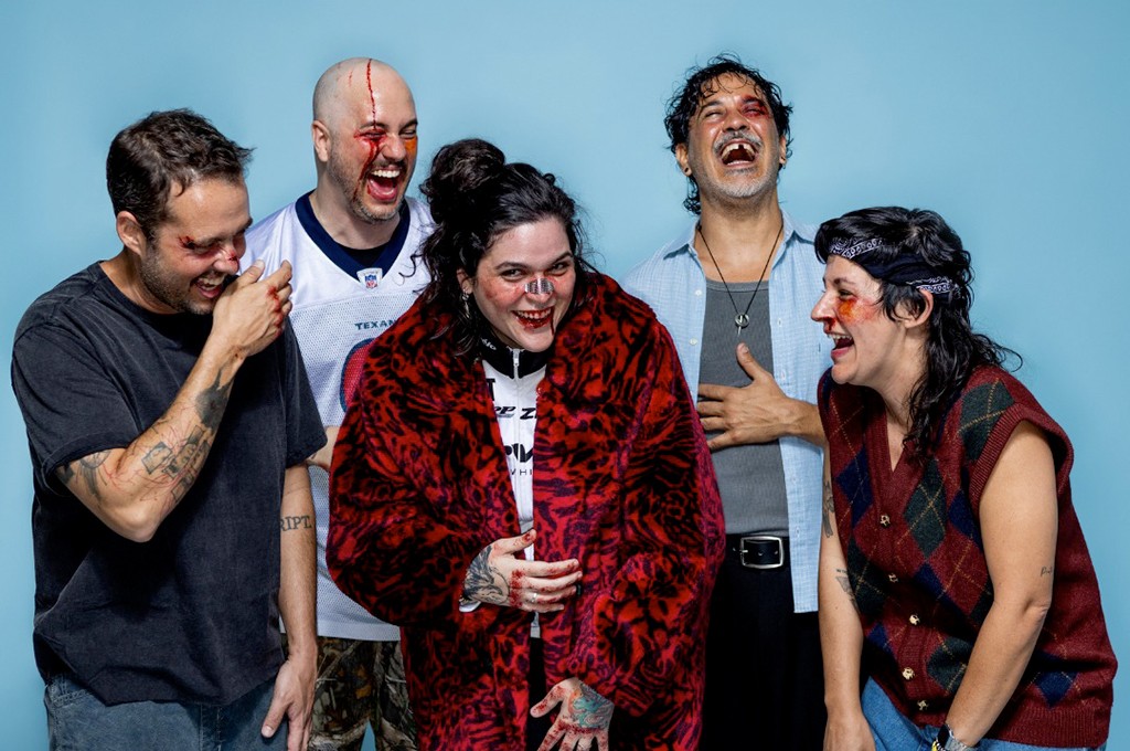 Ego Kill Talent presenta nuevo single: 'Reflecting Love'