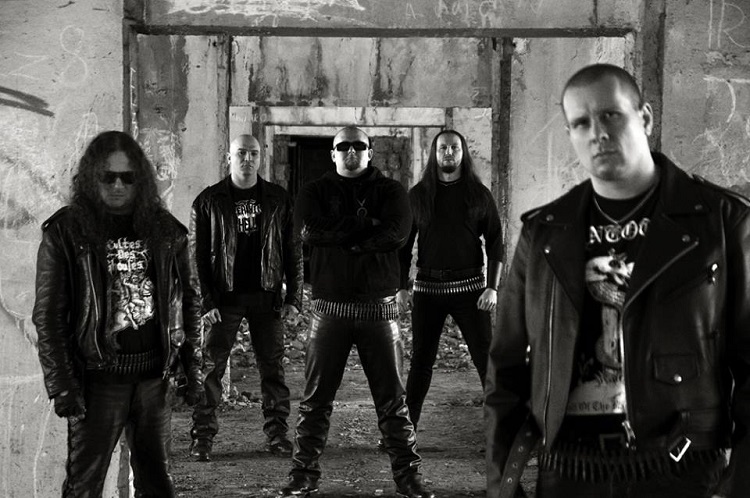 Infernal War se suma al show de Coven y Darkened Nocturn Slaughtercult