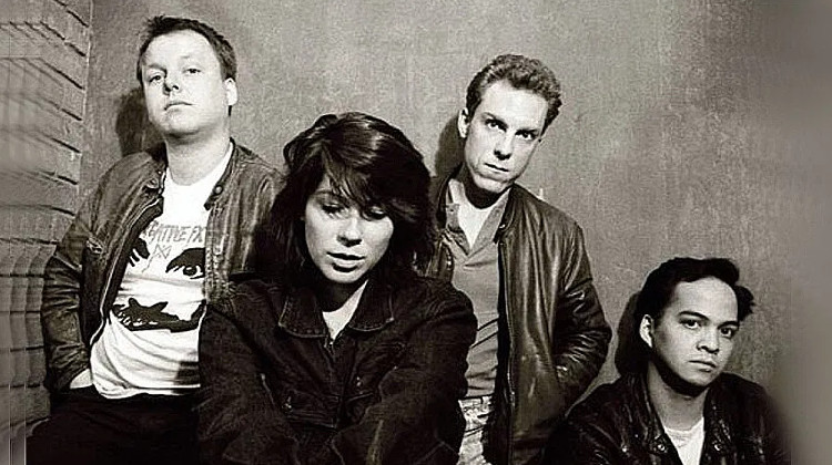 Pixies: Un buen d�a en mi extra�o pasado