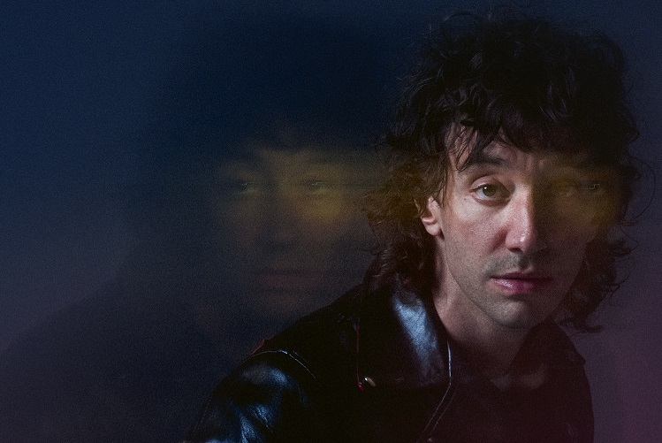 El colorido, creativo y metódico mundo de Albert Hammond Jr.