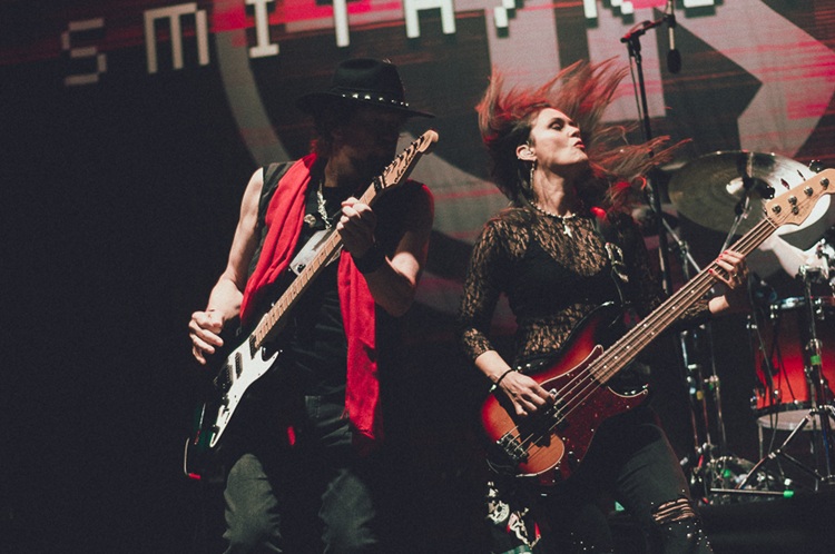 Smith/Kotzen: D�o din�mico