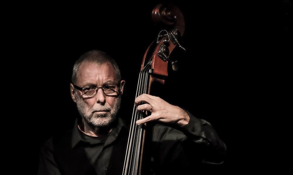 Dave Holland planea completo box set en vivo "Freedom Call"