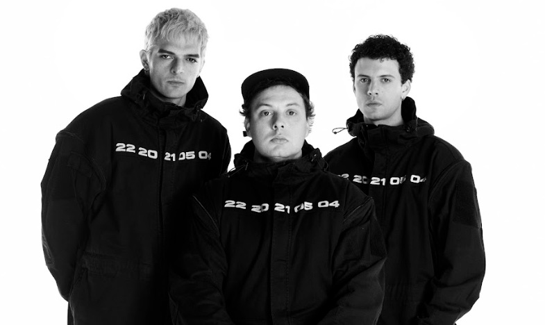 Usted Se�alemelo: ''La canci�n prevalece ante todo''