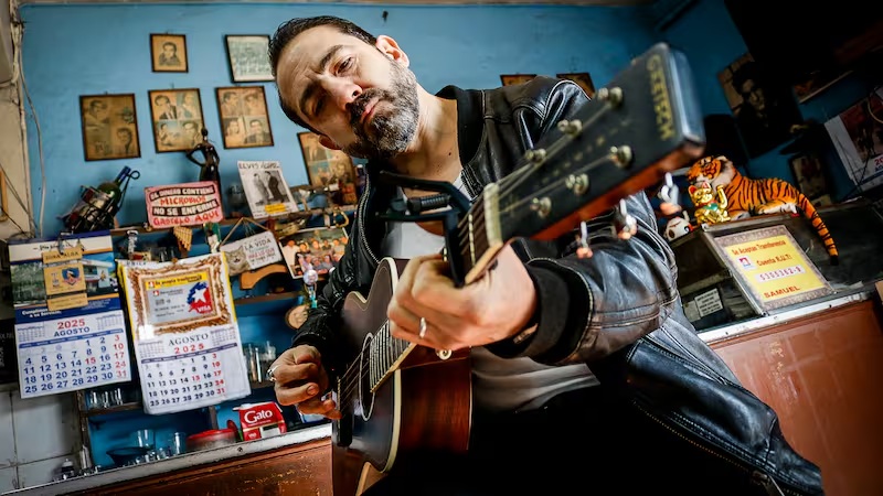 Ángelo Pierattini sufre accidente vehicular