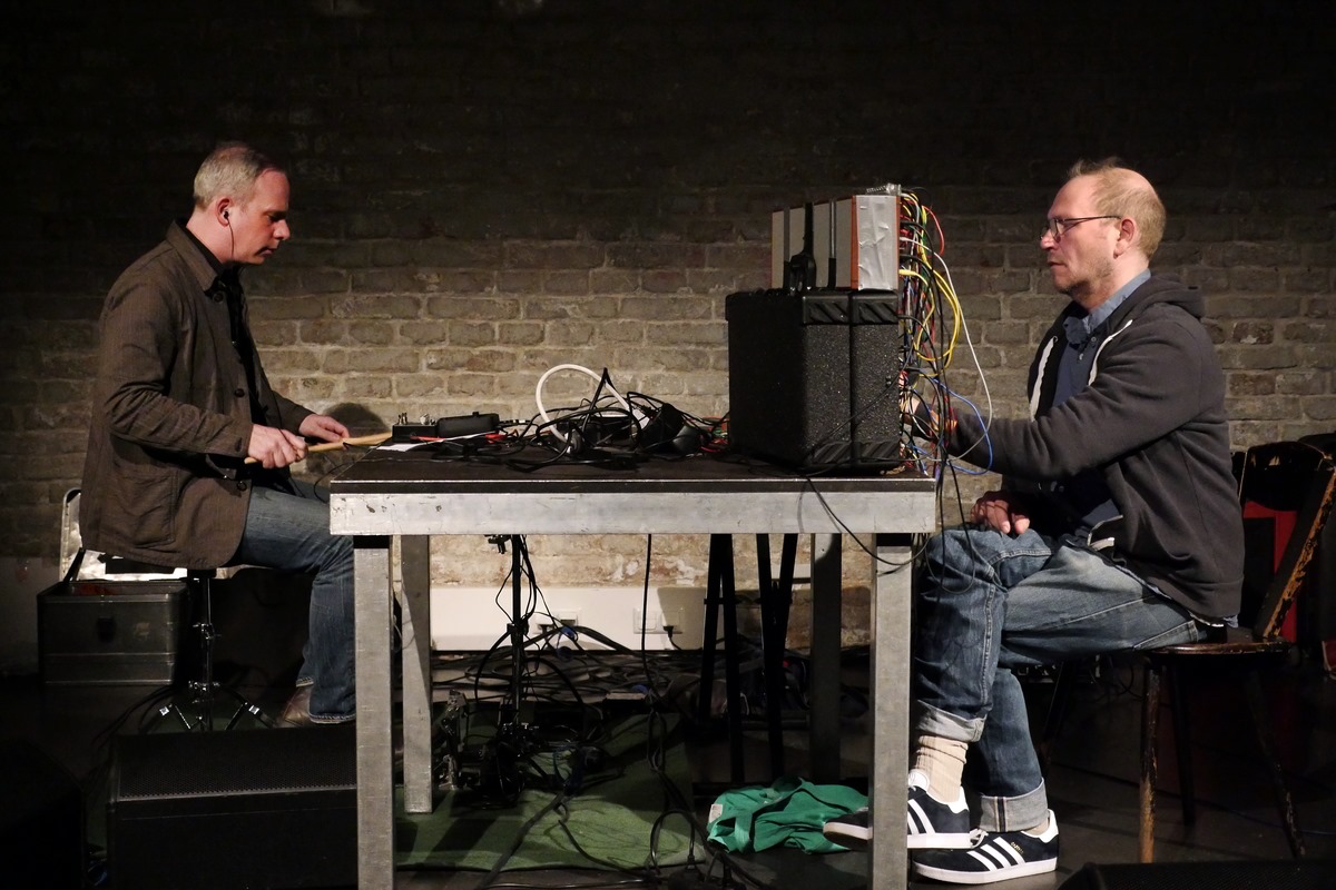 Sam Prekop y John McEntire alistan disco en colaboraci�n