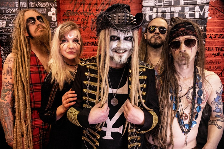 King Satan versiona a Britney Spears en clave metal industrial