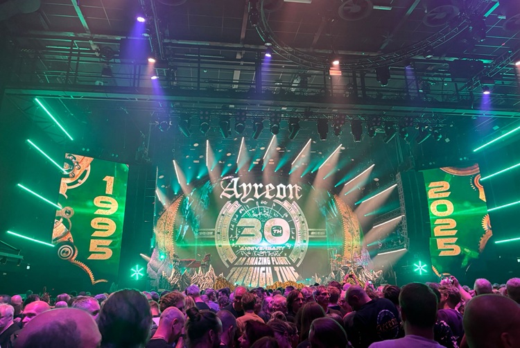 Ayreon: Un viaje a través del tiempo y el espacio