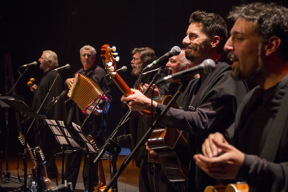 Quilapayún anuncia concierto con audio inmersivo