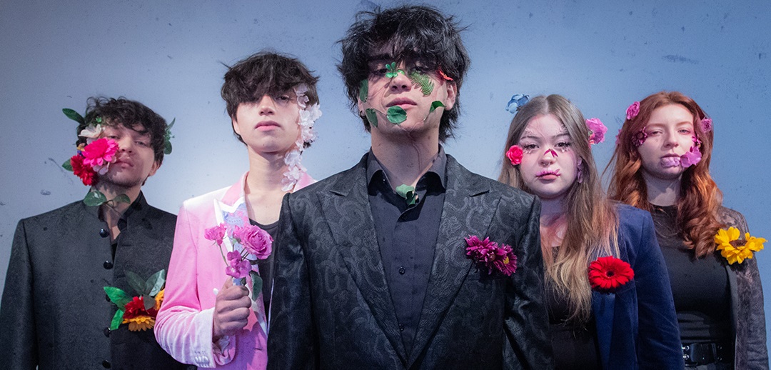 Onírica irrumpe en la escena con "Flores de Verano"