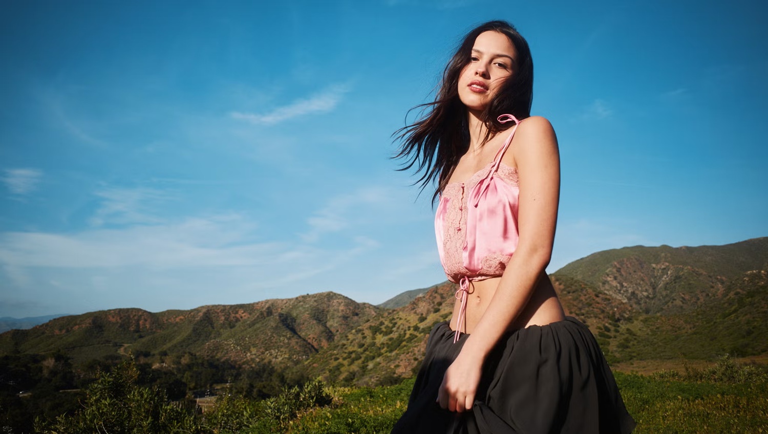 Olivia Rodrigo lanza nuevo single: 'the cure'