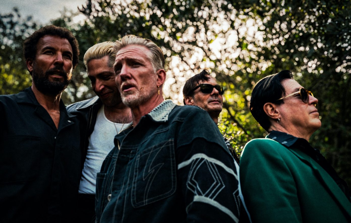 Queens of the Stone Age lanza un nuevo single: 'Easy Street'