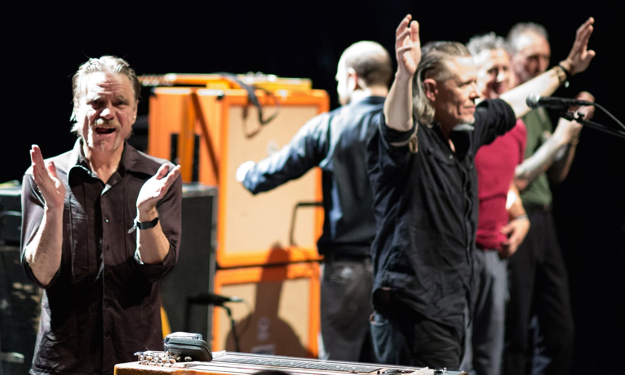 Swans anuncia disco en vivo "Newly Sentient Being"
