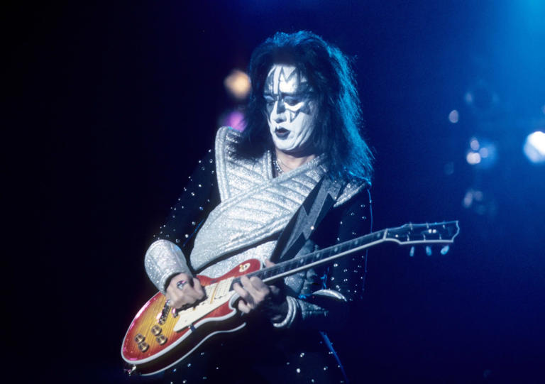 Fans de Ace Frehley buscan que sea nombrado astronauta honorario