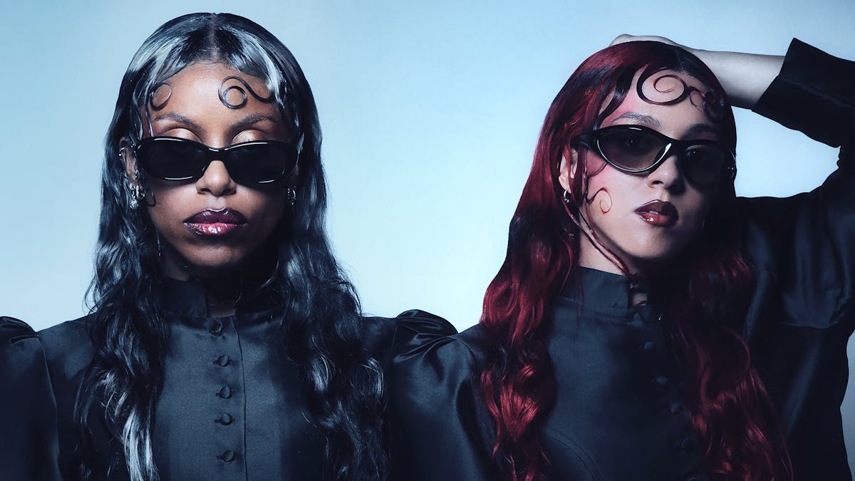 Nova Twins firma su regreso con 'Monsters'