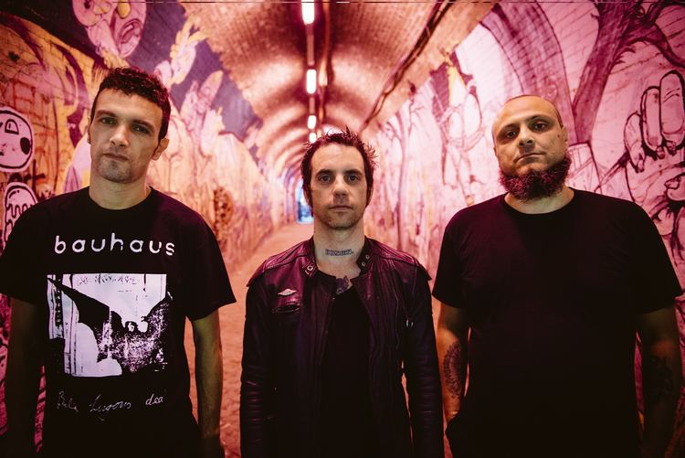 Zu agenda dos reediciones para mayo: ''Igneo'' y ''Radiales''