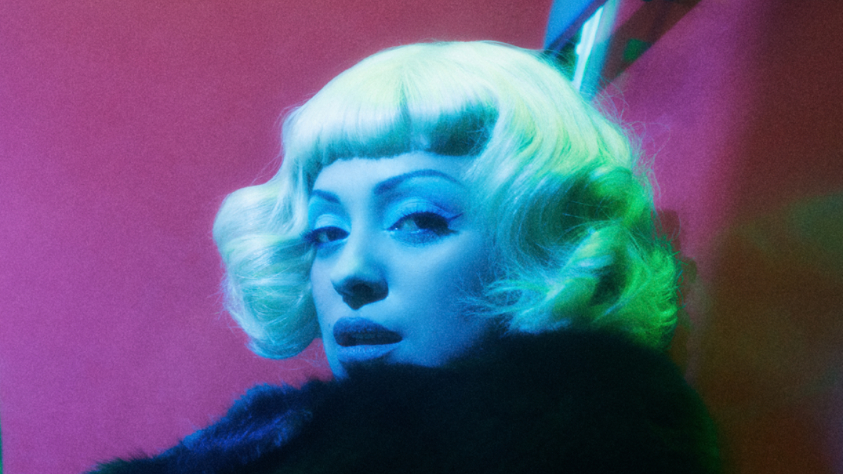 Femme Fatale Tour: Mon Laferte agenda nueva fecha en el Movistar Arena